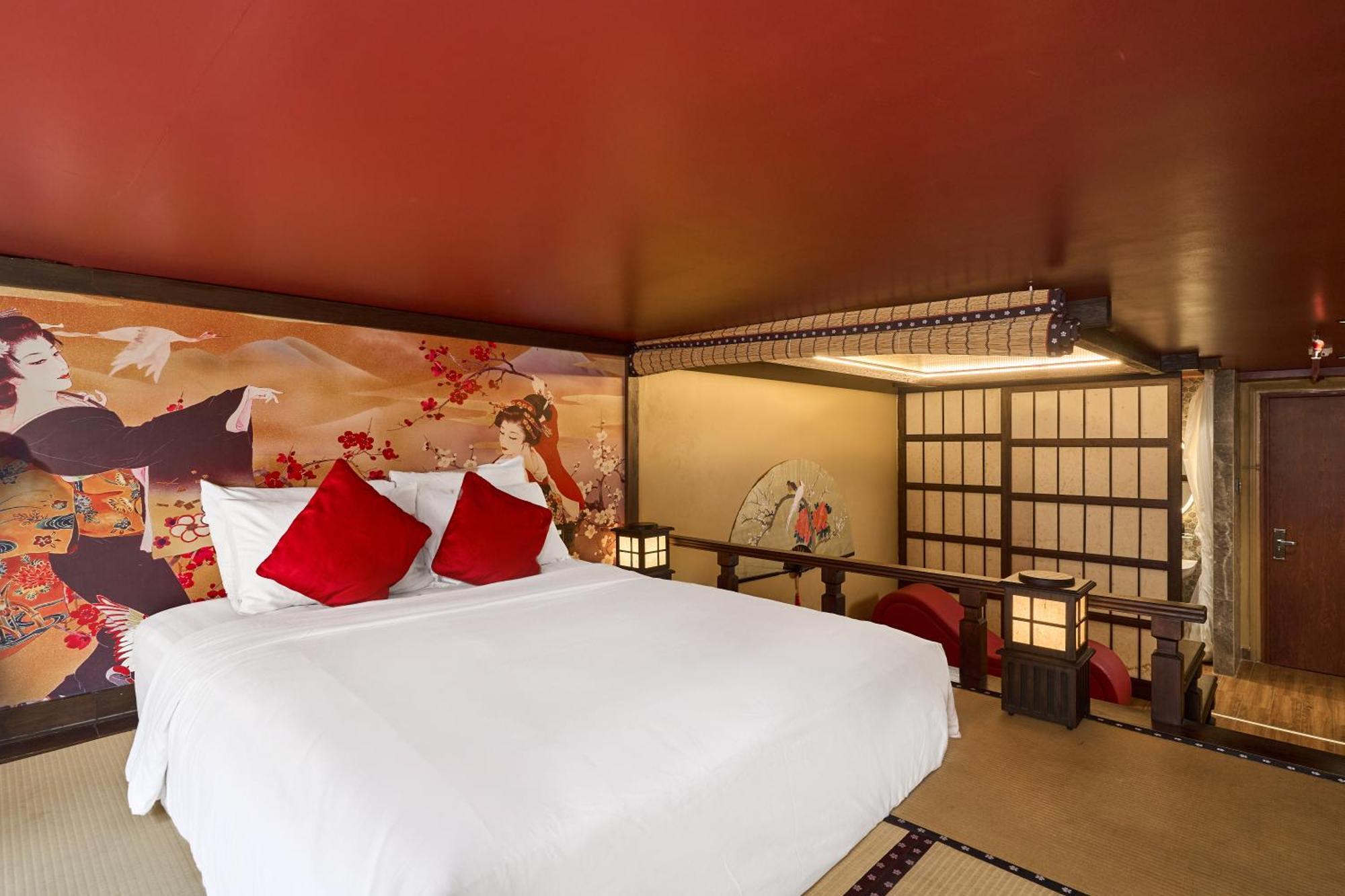 Secret Gar-den Ben Thanh Hotel Ho Chi Minh City