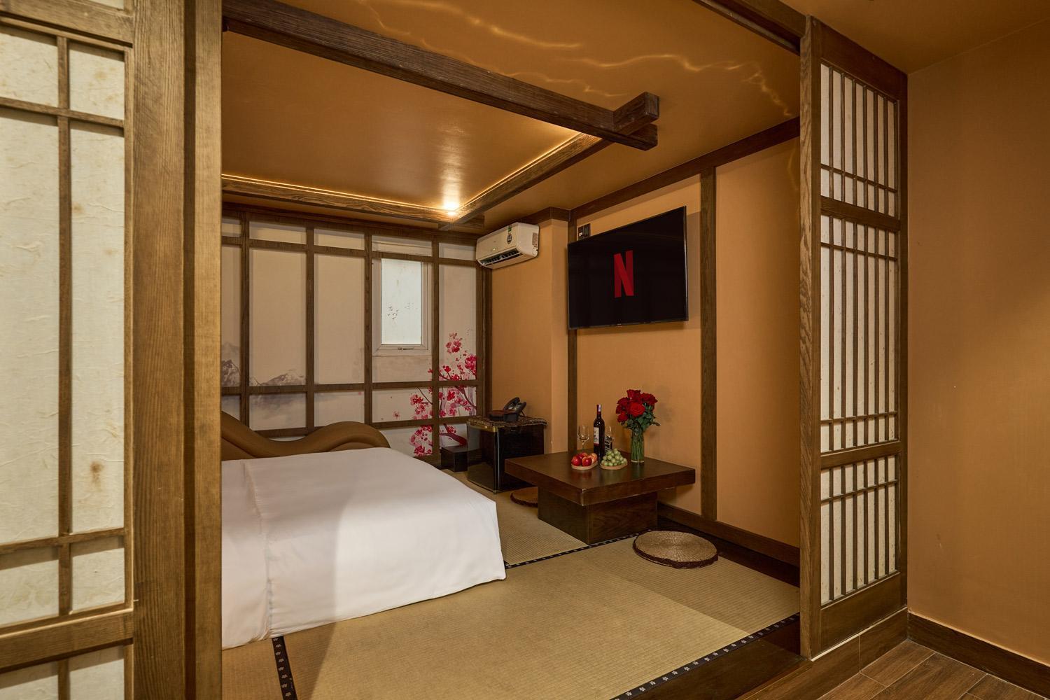 Hotel Secret Gar-den Ben Thanh
