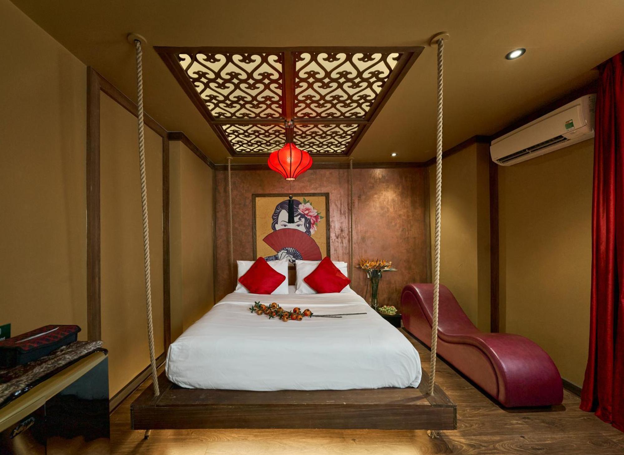 Hotel Secret Gar-den Ben Thanh