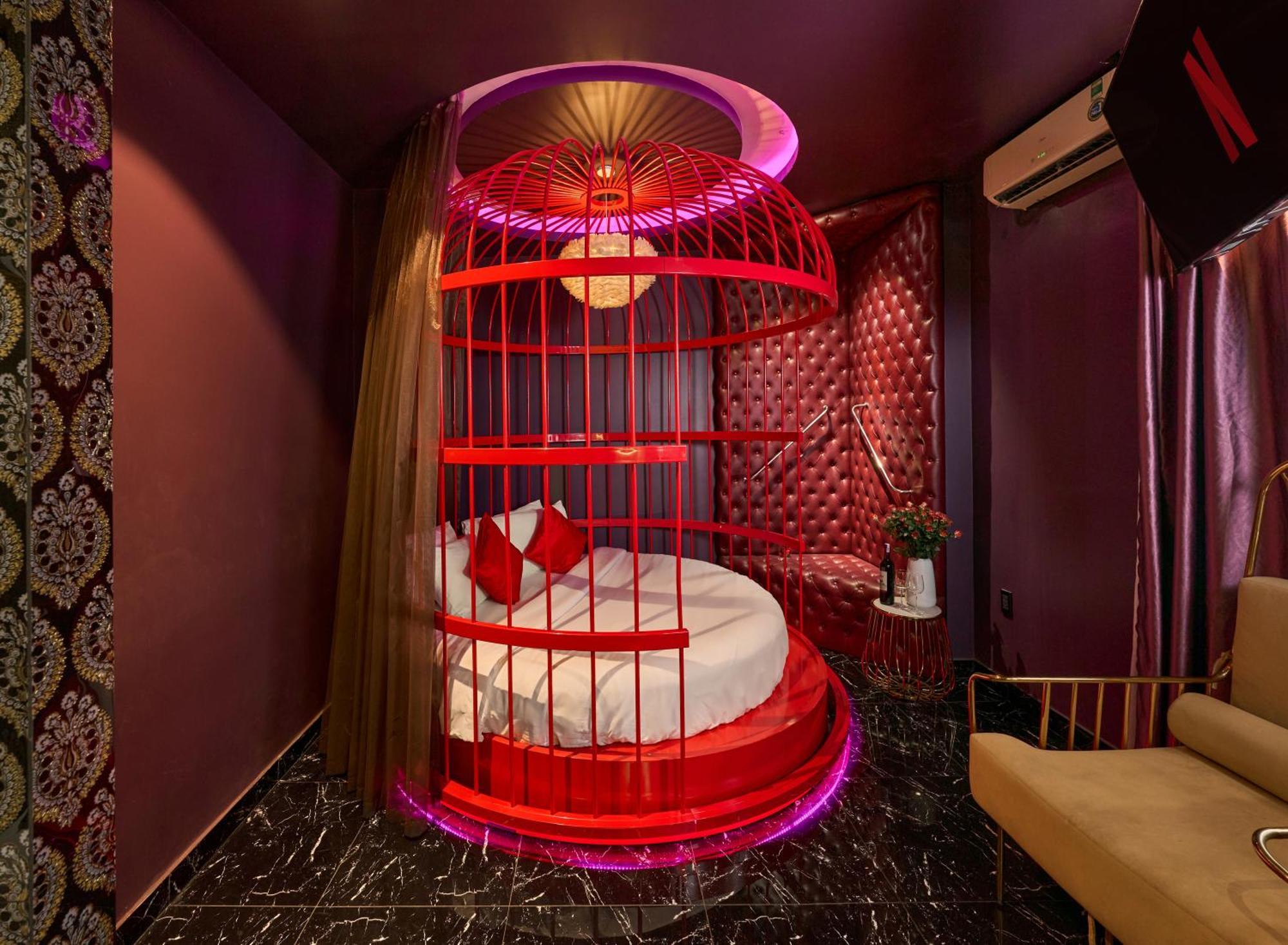 Hotel Secret Gar-den Ben Thanh