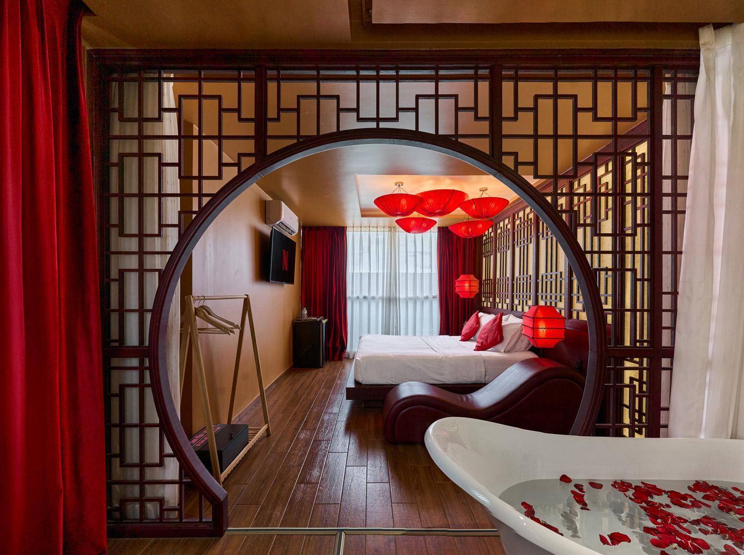 Secret Gar-den Ben Thanh Hotel