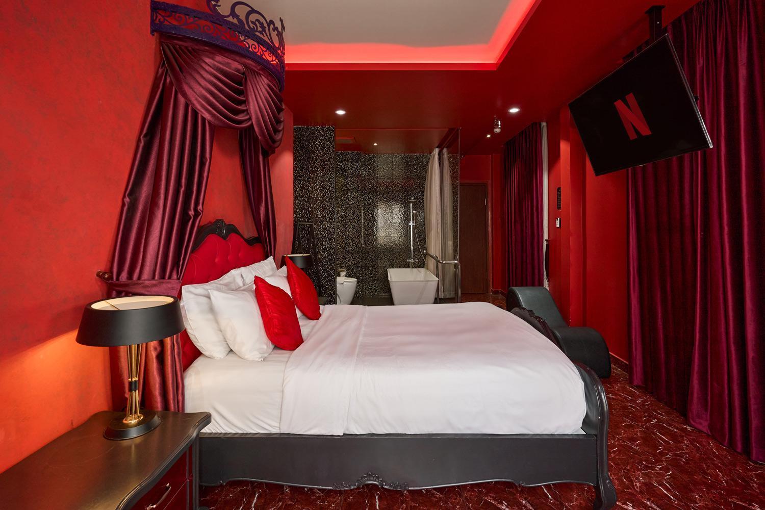 Secret Gar-den Ben Thanh Hotel 3*